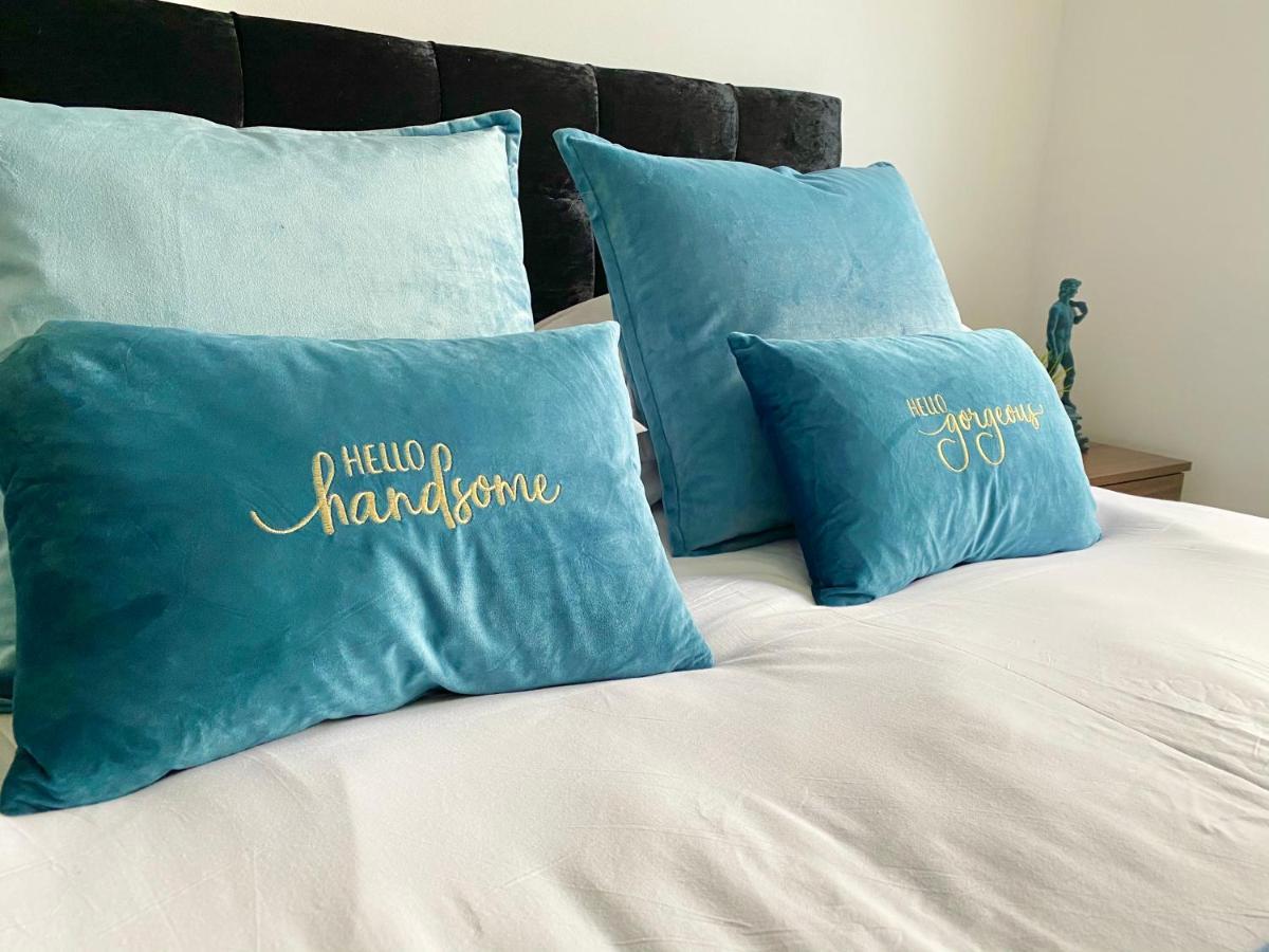 Convenient Centre 3bd With Free Parking Манчестер